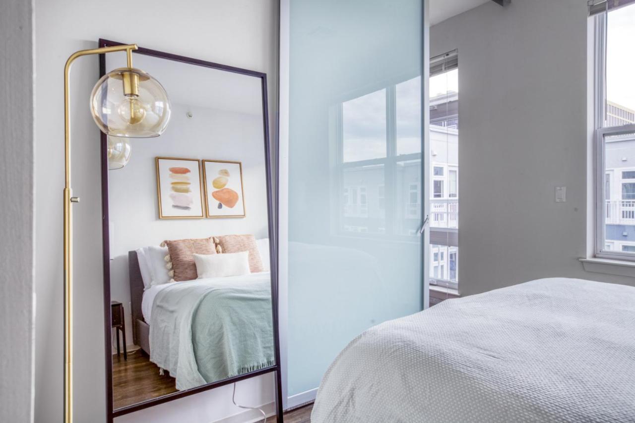 Apartment 2b W Wd Gym Rooftop Steps From T Stop Bos-533
