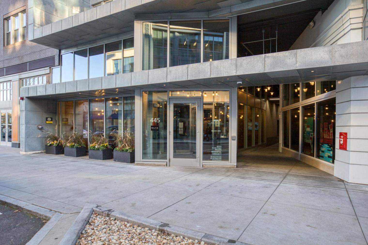 2b W Wd Gym Rooftop Steps From T Stop Bos-533 Apartment *